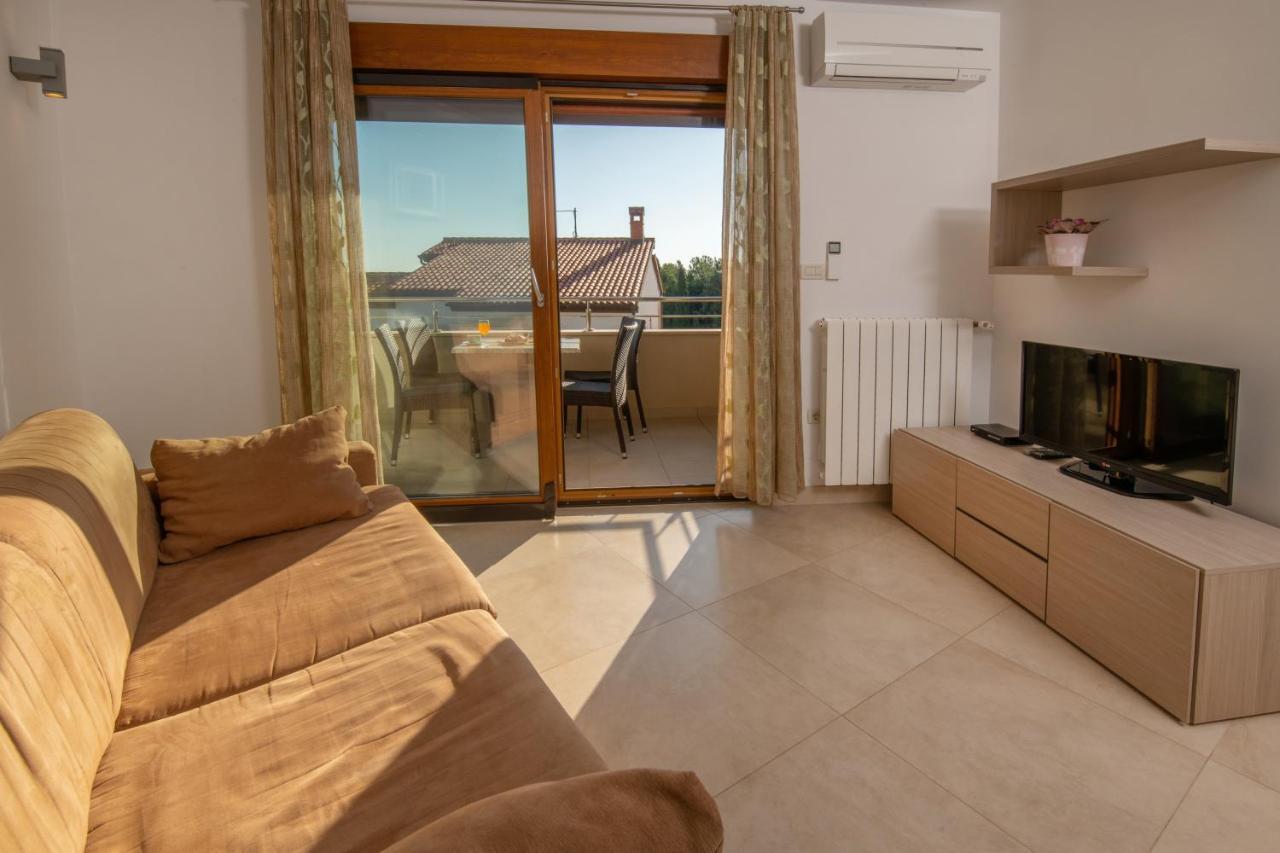 Apartments Oliva Premantura Zewnętrze zdjęcie